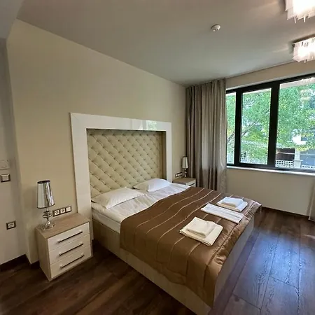 Eden Luxury *